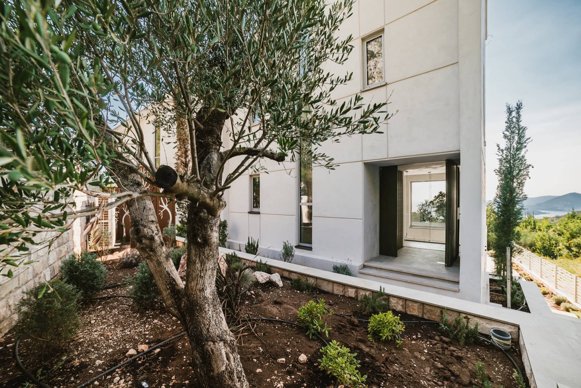 Vila u Tudorovićima br. 2455, Sveti Stefan, Budva — fotografija nekretnine 11