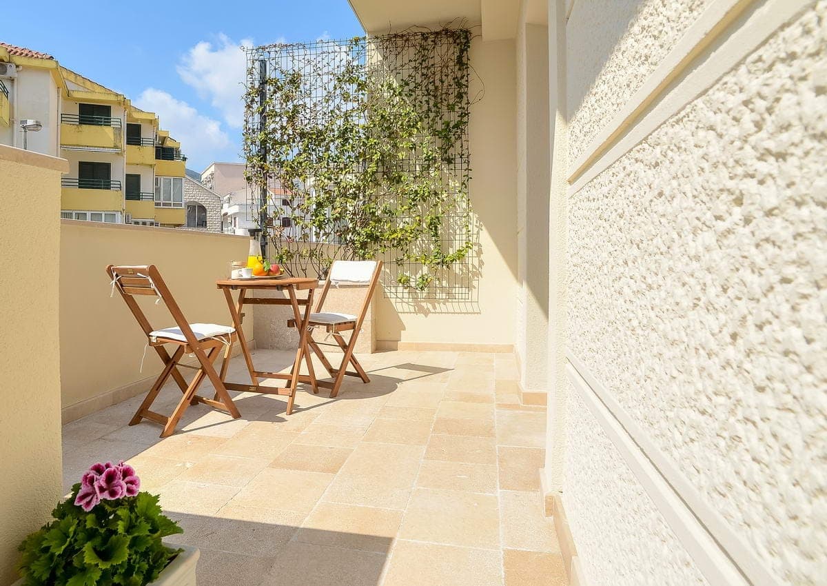 Hotel im Zentrum von Budva Nr. 2267 — Immobilienfoto 9