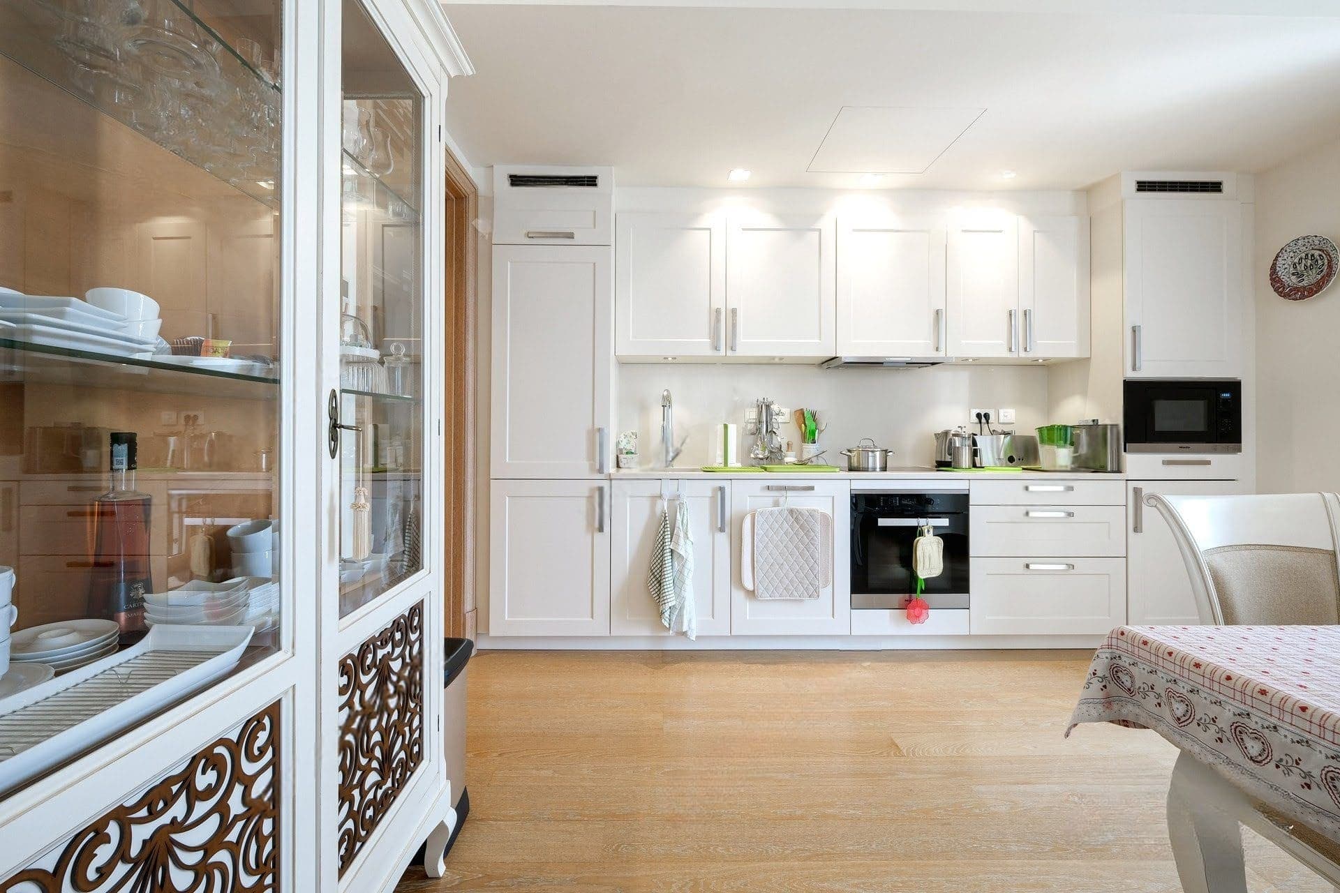 Wohnung in Tivat Nr. 2438 — Immobilienfoto 13