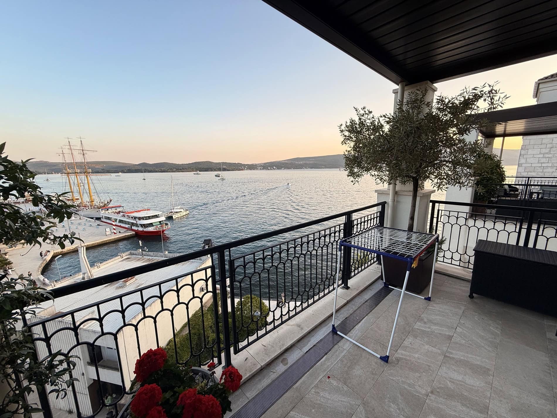 Wohnung in Tivat Nr. 2438 — Immobilienfoto 8