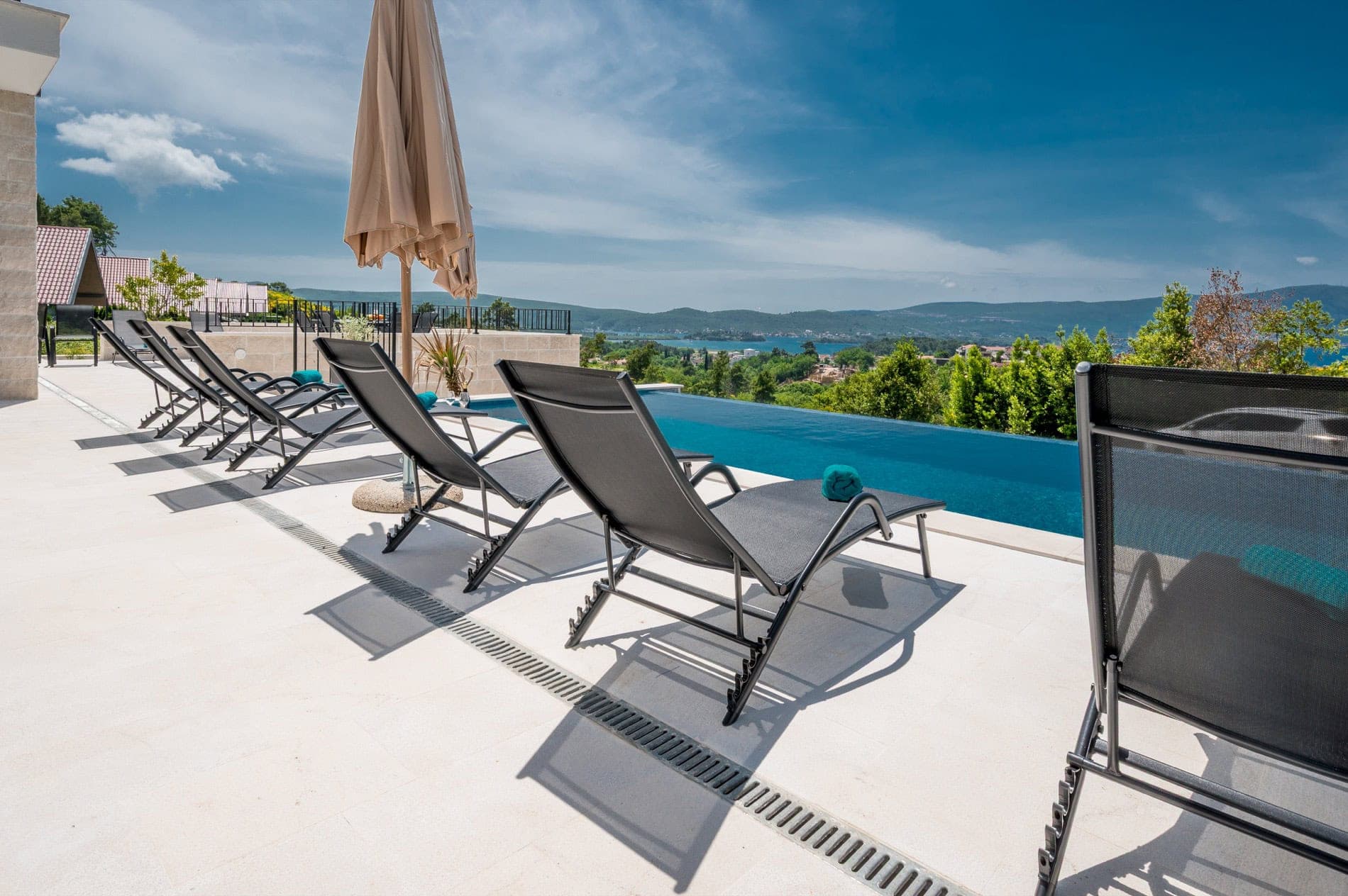 Villa in Tivat Nr. 2435 — Immobilienfoto 39