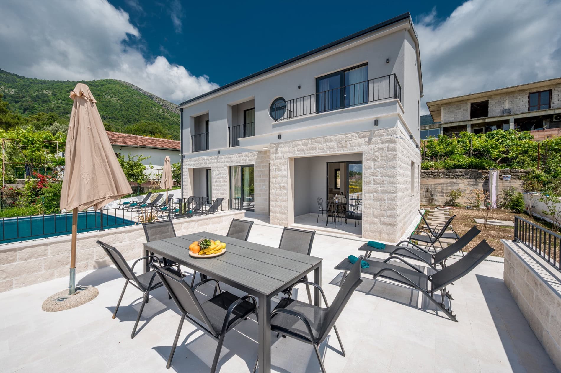 Villa in Tivat Nr. 2435 — Immobilienfoto 27