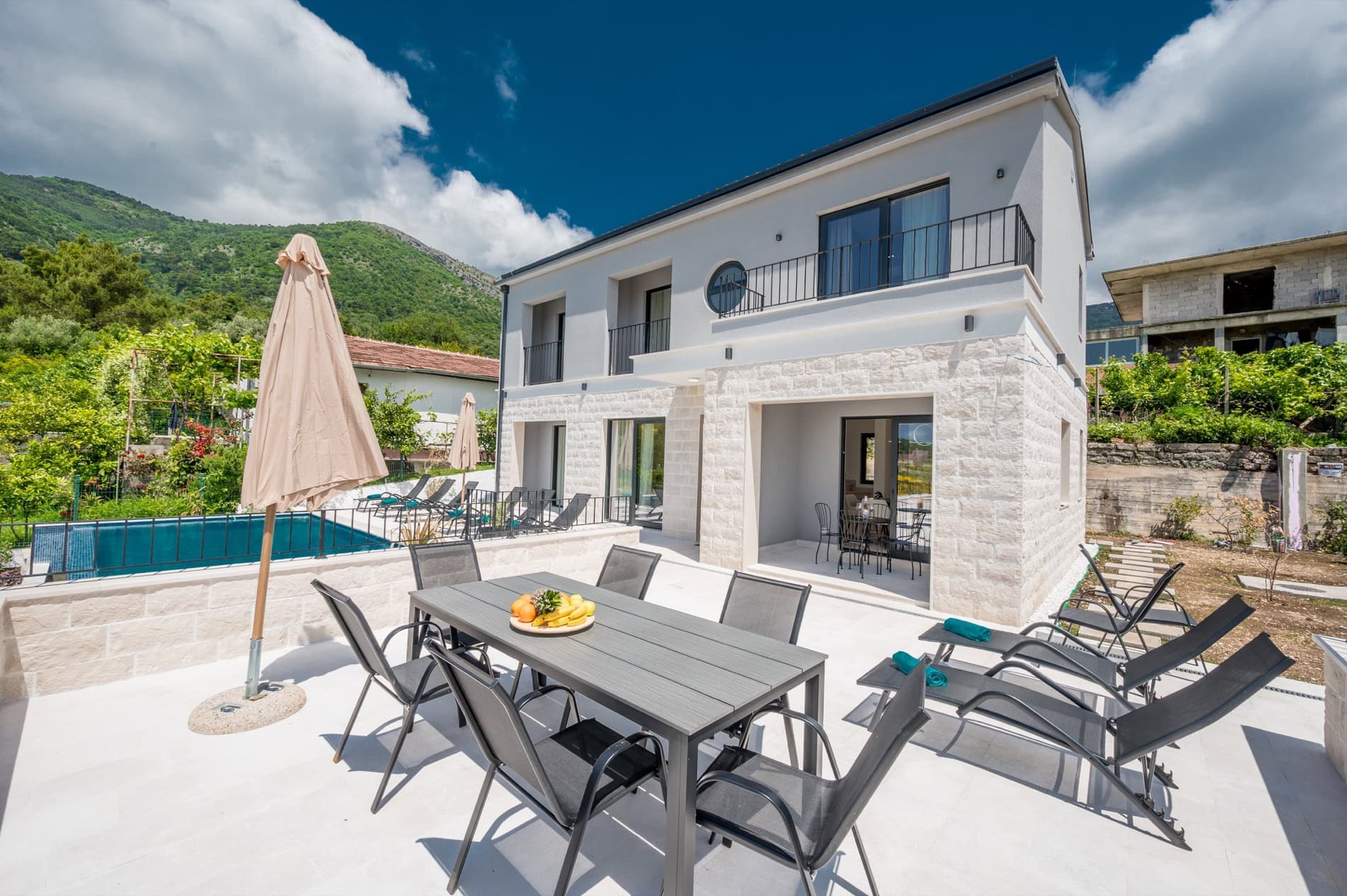 Villa in Tivat Nr. 2435 — Immobilienfoto 26