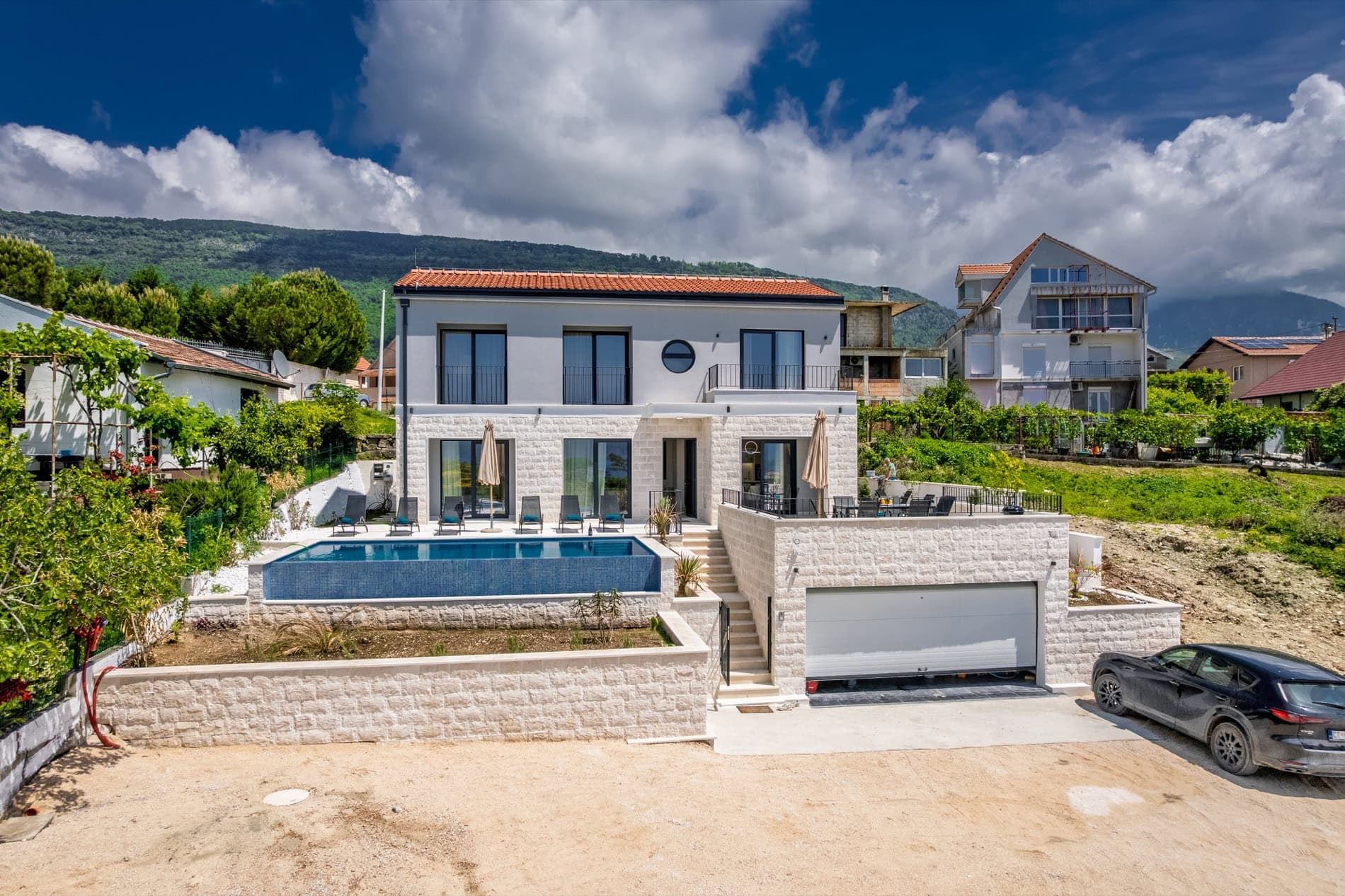 Villa in Tivat Nr. 2435 — Immobilienfoto 3