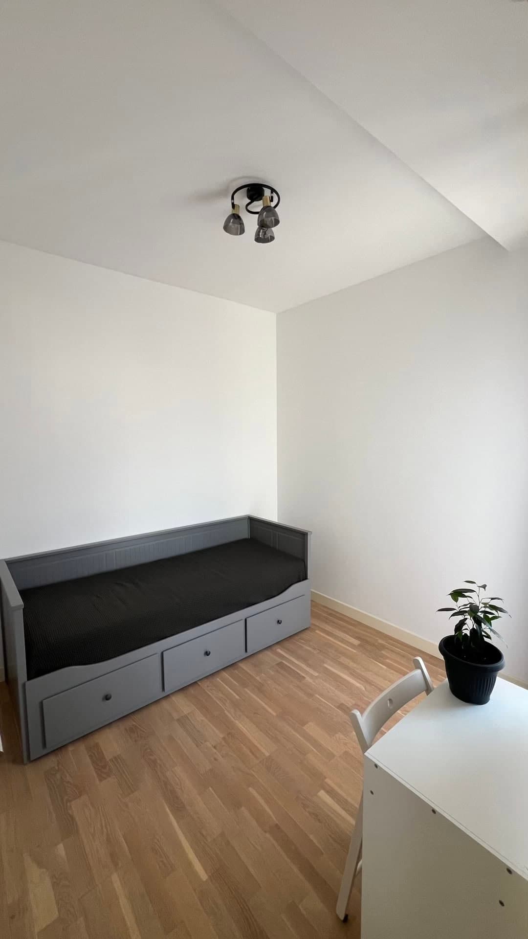 Apartment in Dobrota No. 2432, Kotor — property photo 4