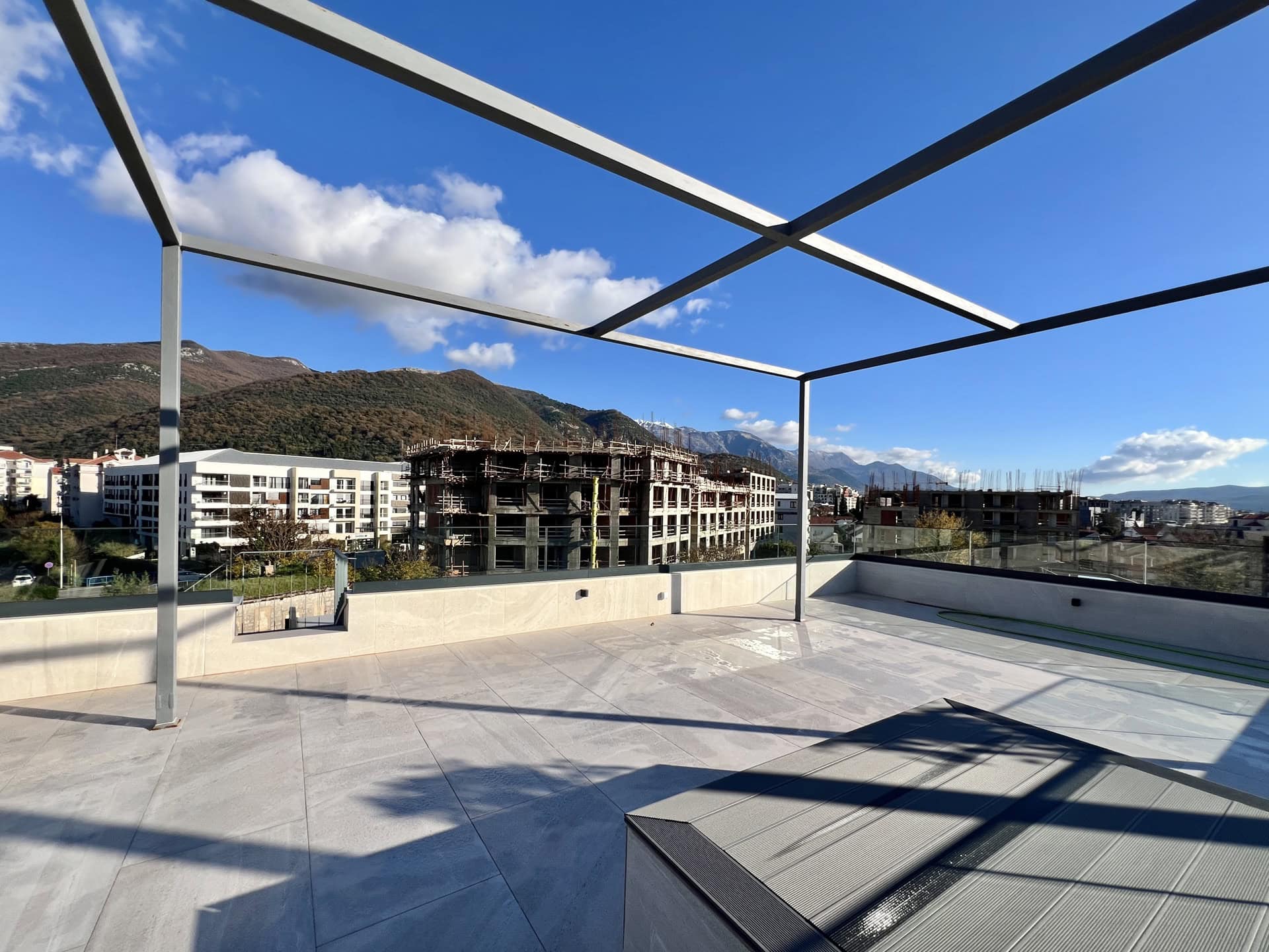 Stan u Tivtu br. 2425, Tivat, Tivat — fotografija nekretnine 5
