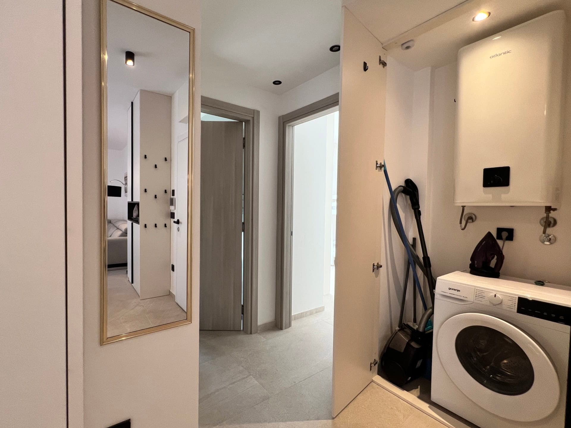 Stan u Tivtu br. 2425, Tivat, Tivat — fotografija nekretnine 6