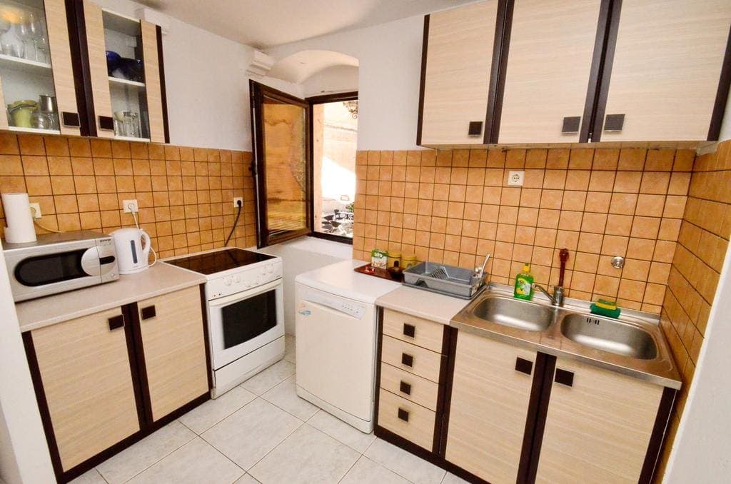 House in Kotor No. 1903 — property photo 19
