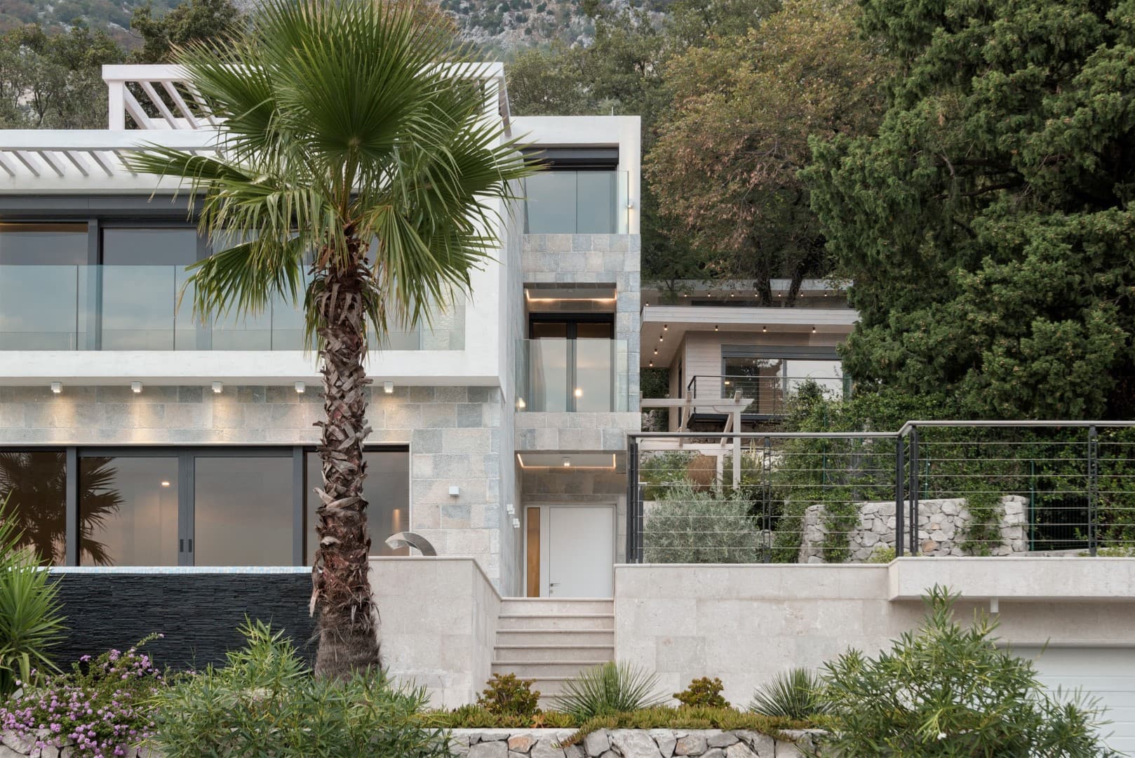 Villa in STRP No. 1699, Kotor — property photo 11