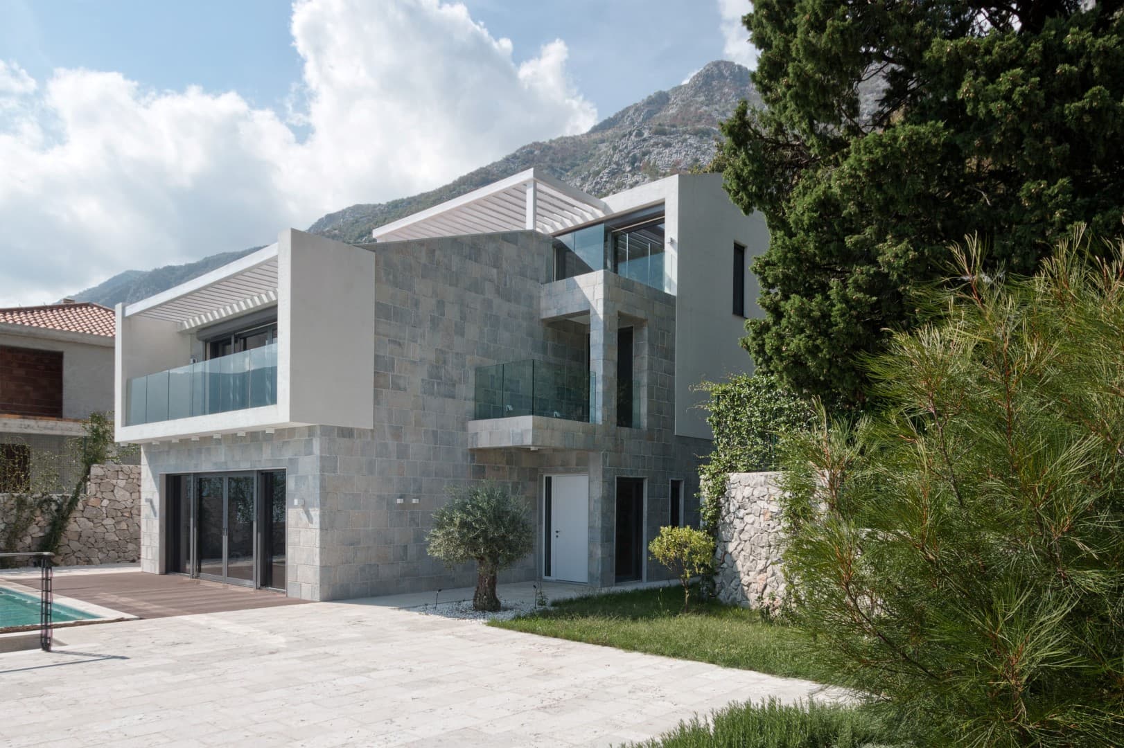 Villa in STRP No. 1699 — Kotor