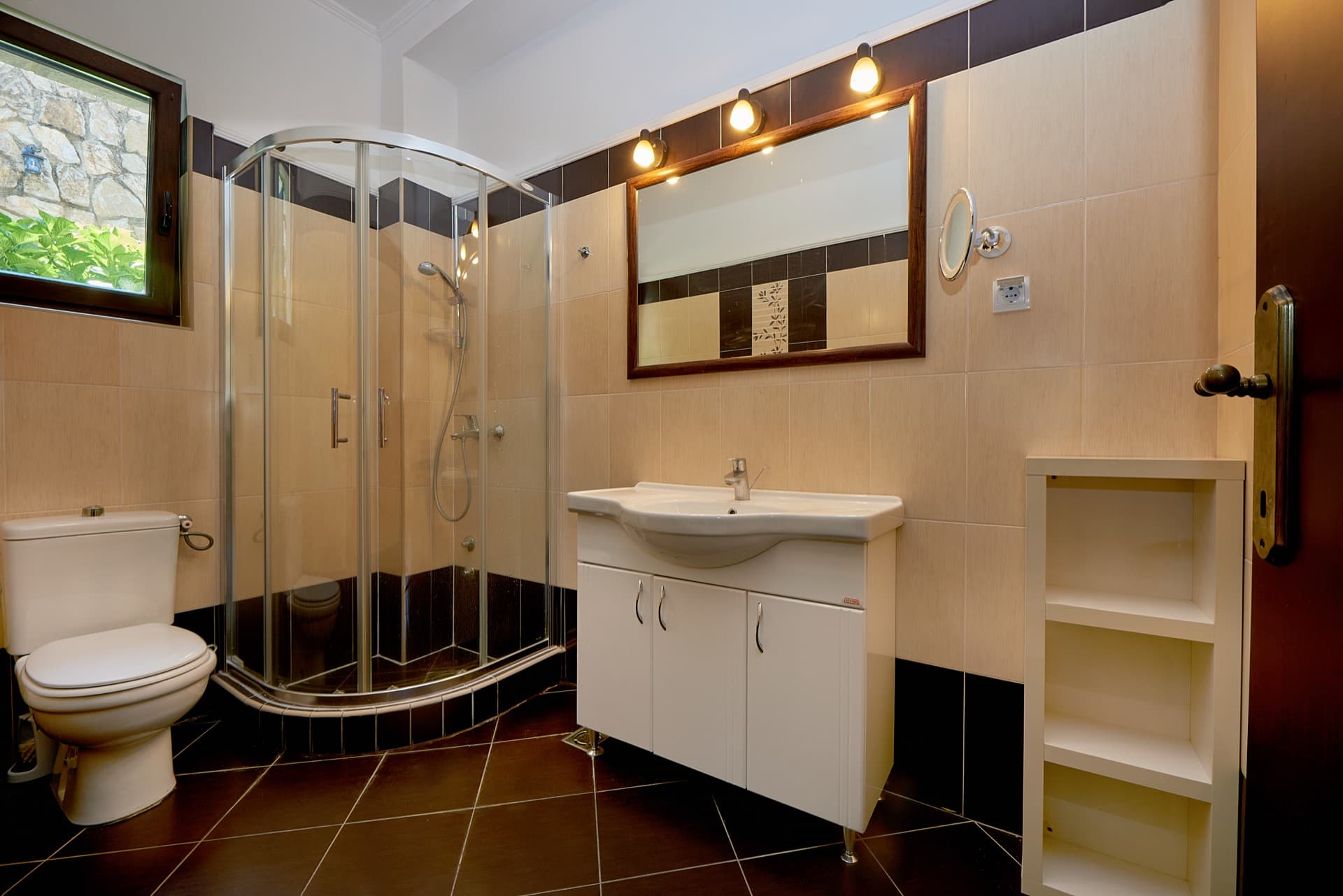 Villa in Kostanjica Nr. 2117, Kotor — Immobilienfoto 12