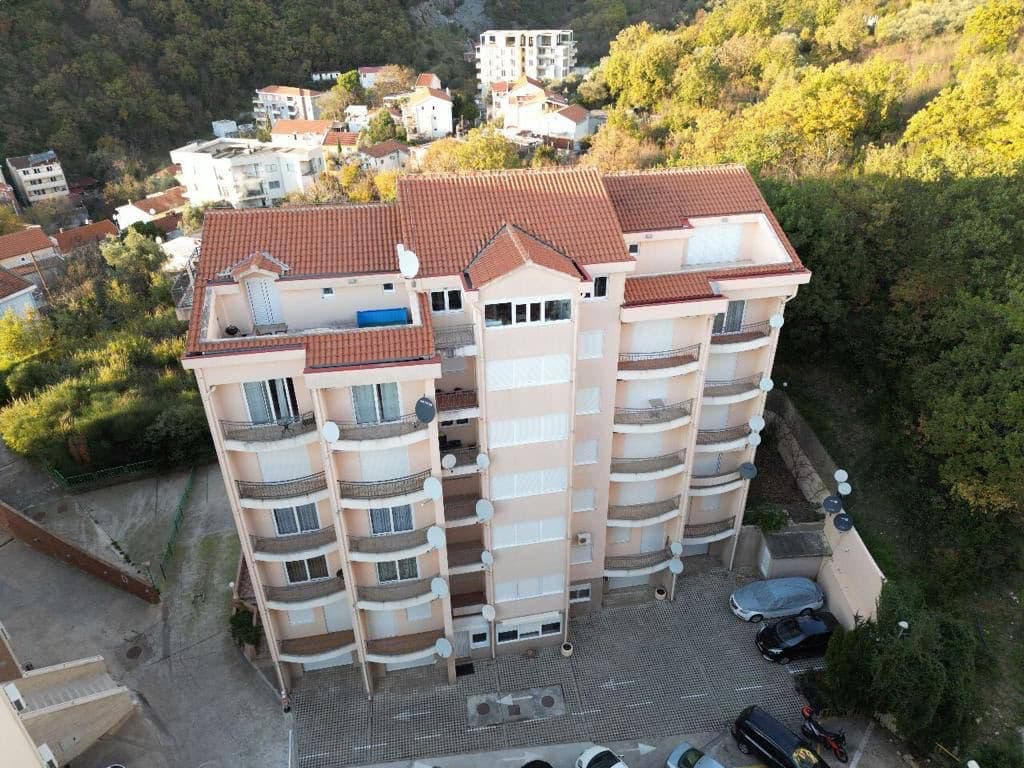 Wohnung in Bečići Nr. 2251 — Becici, Becici