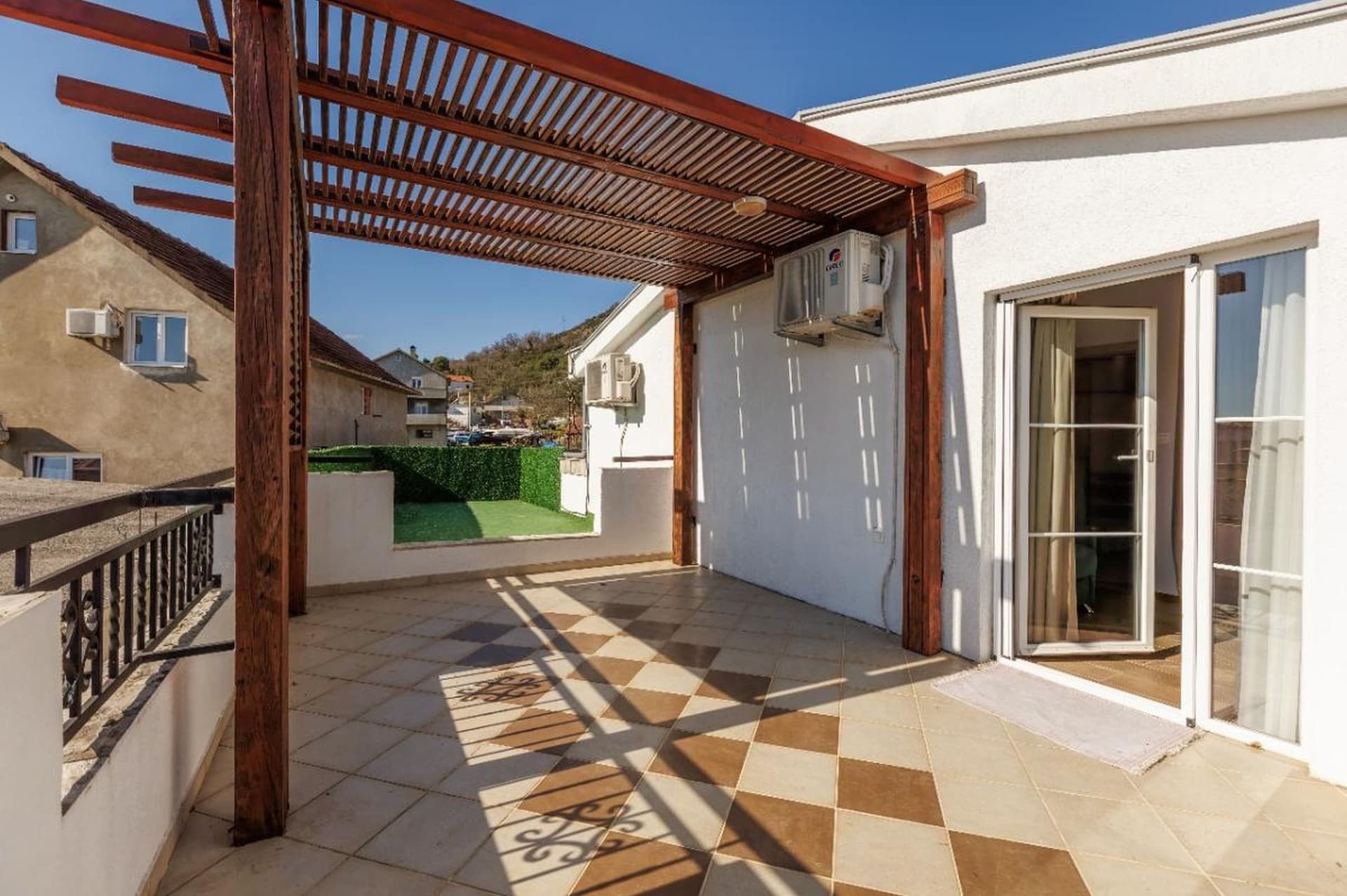 Haus in Tivat Nr. 2545 — Immobilienfoto 6