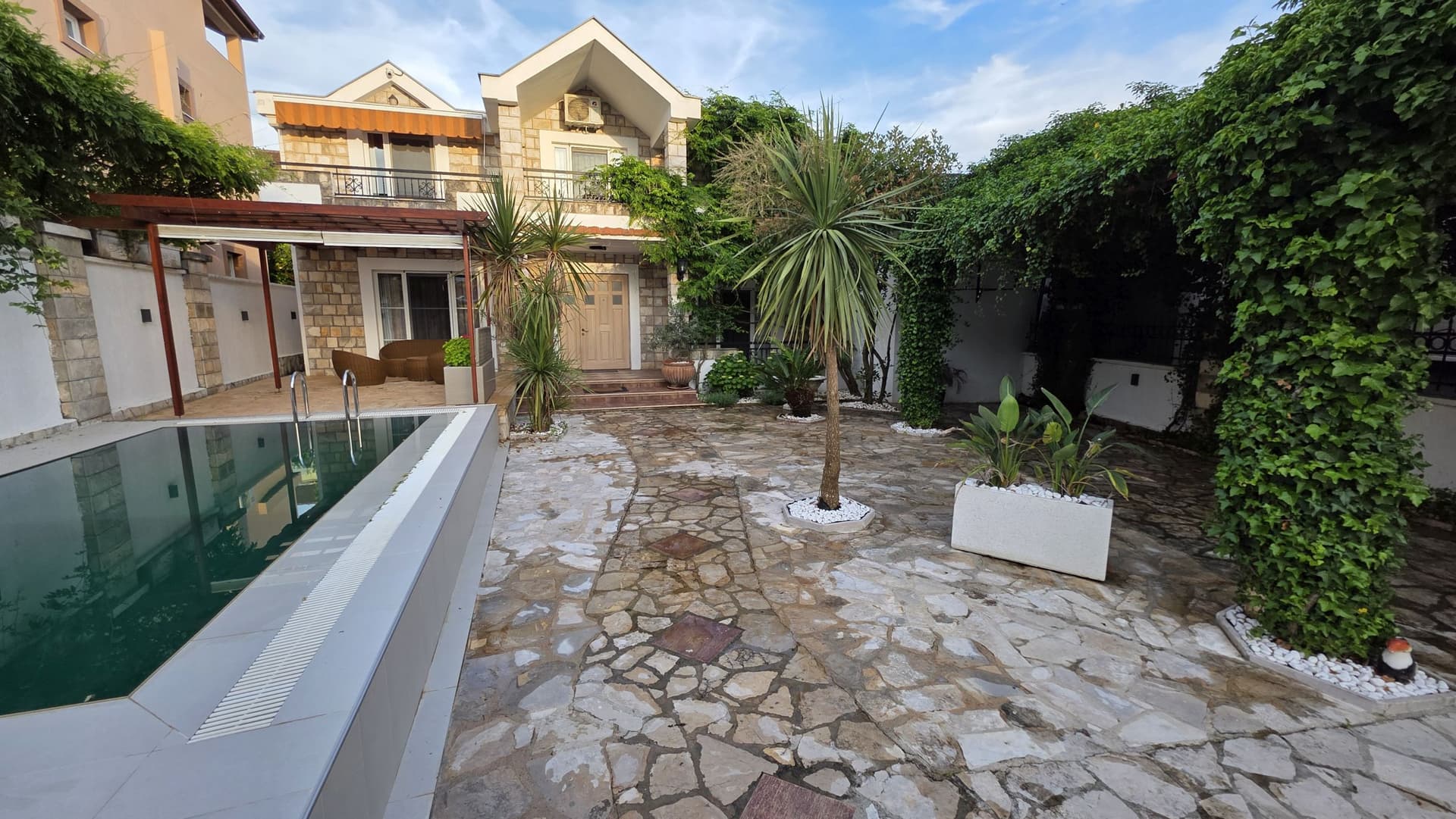 Haus in Tivat Nr. 2545 — Immobilienfoto 9