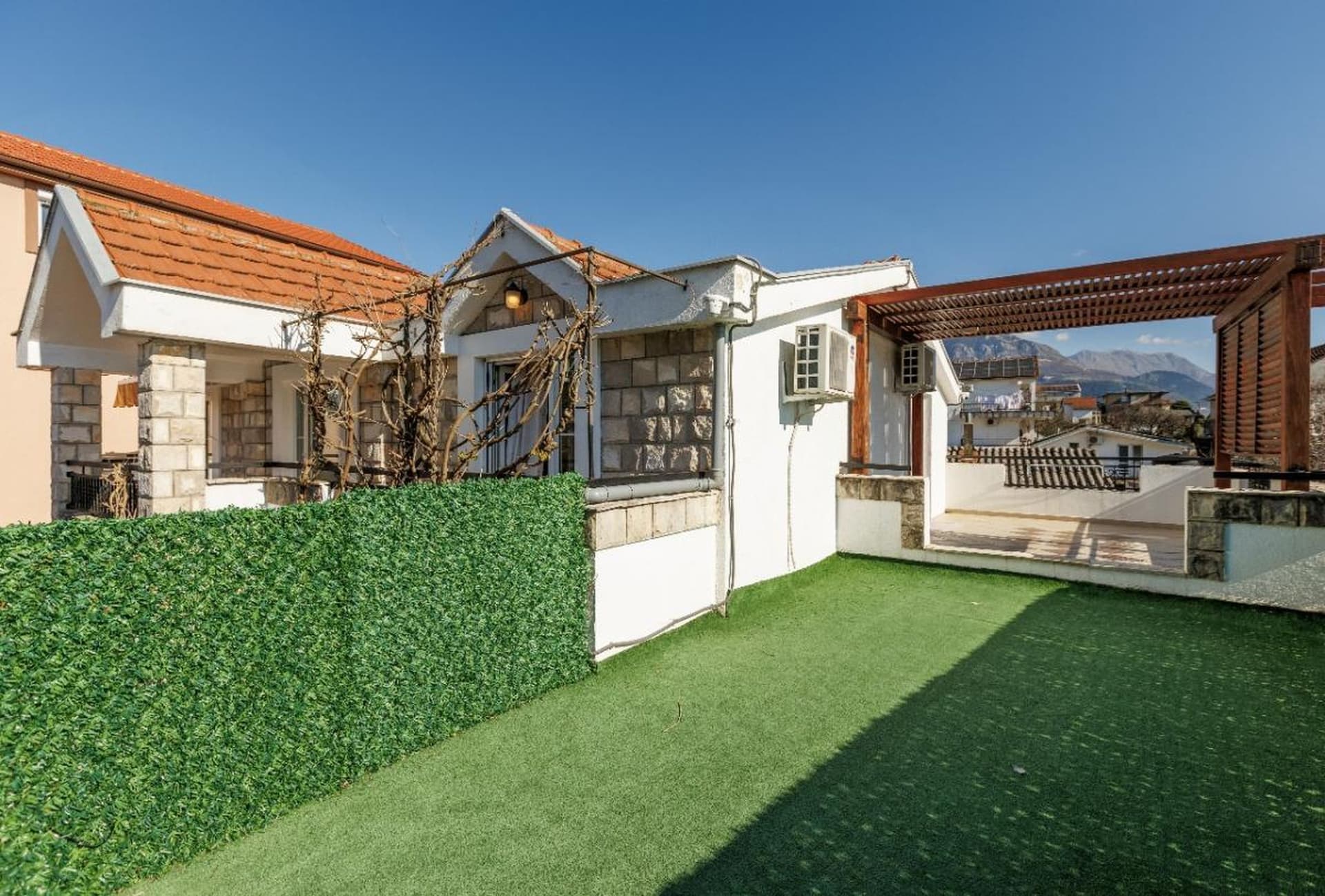 Haus in Tivat Nr. 2545 — Immobilienfoto 13
