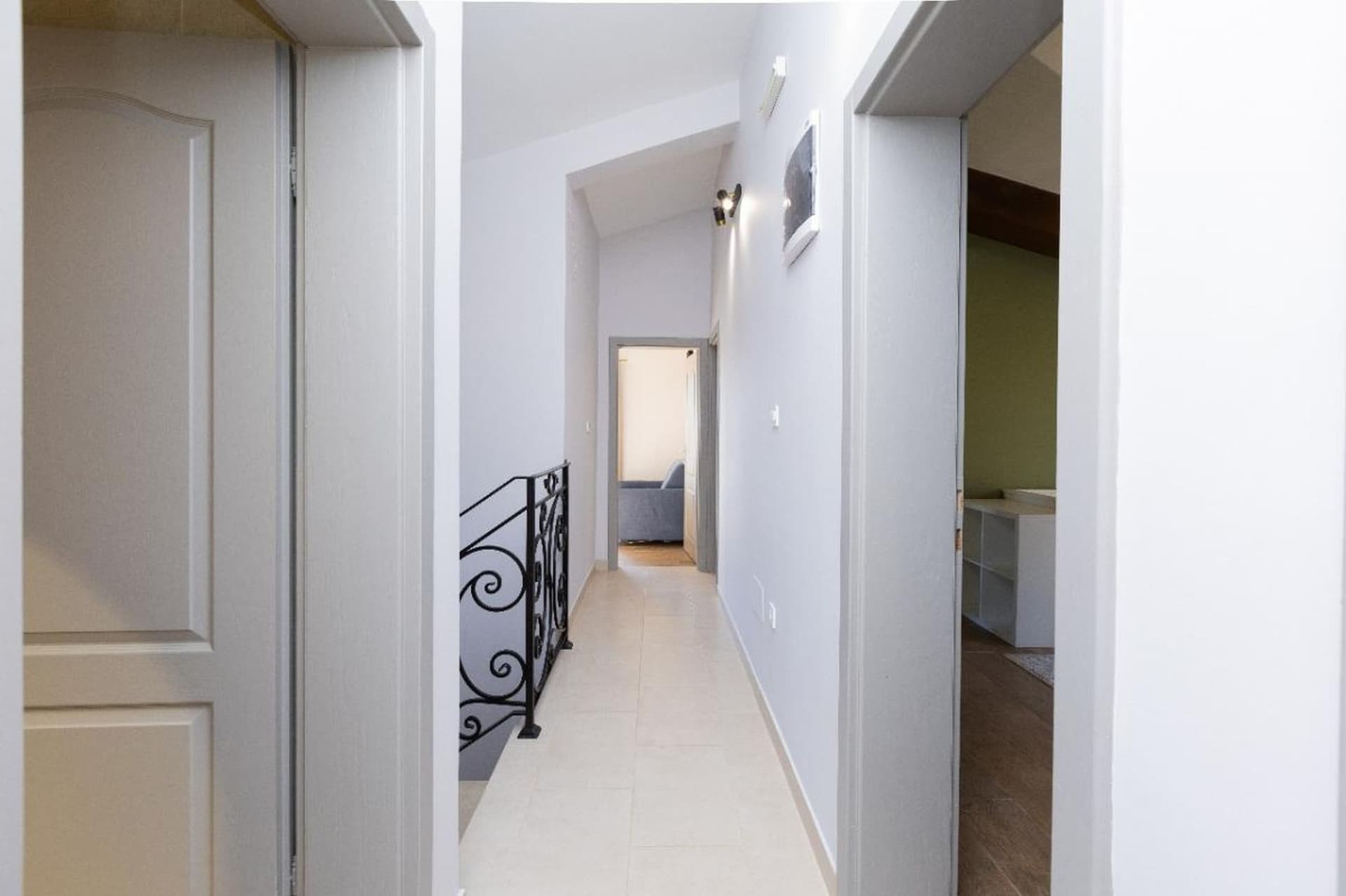 Haus in Tivat Nr. 2545 — Immobilienfoto 16