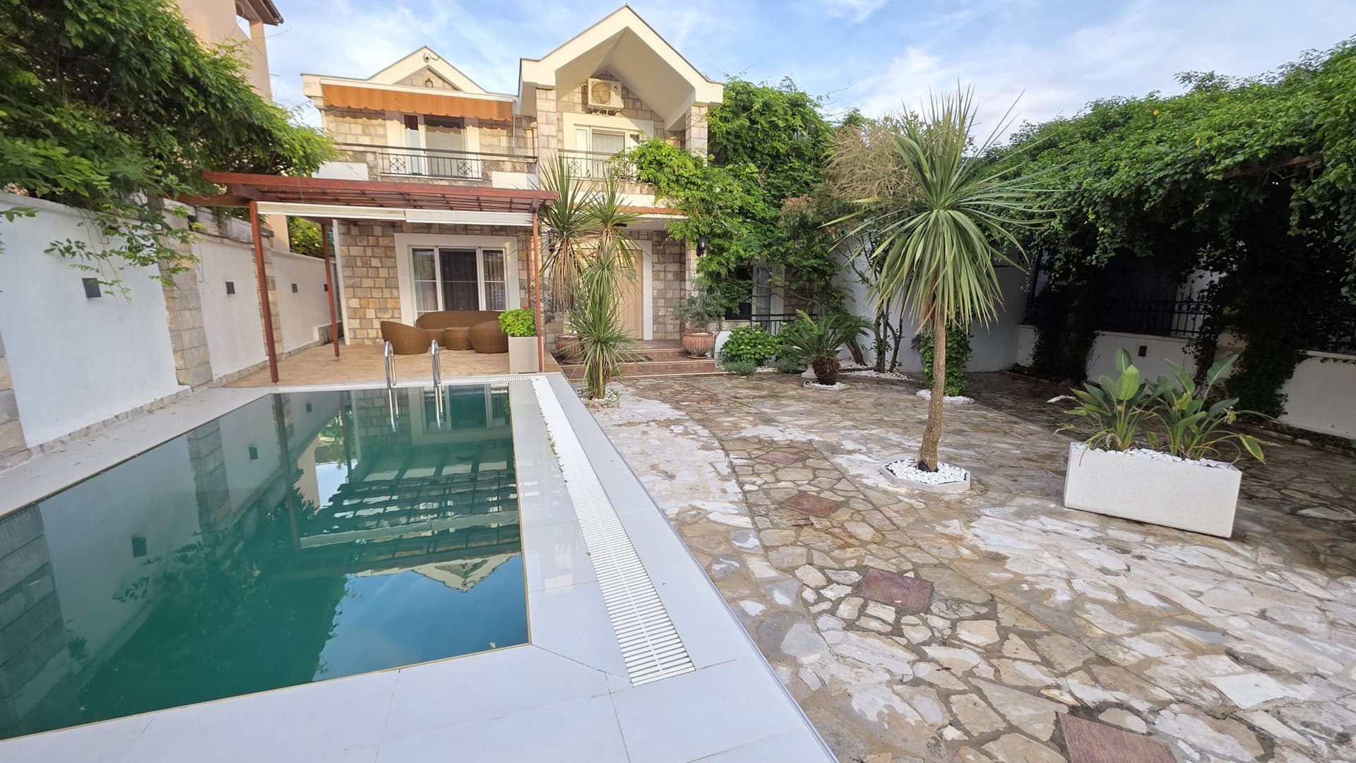 Haus in Tivat Nr. 2545 — Immobilienfoto 23
