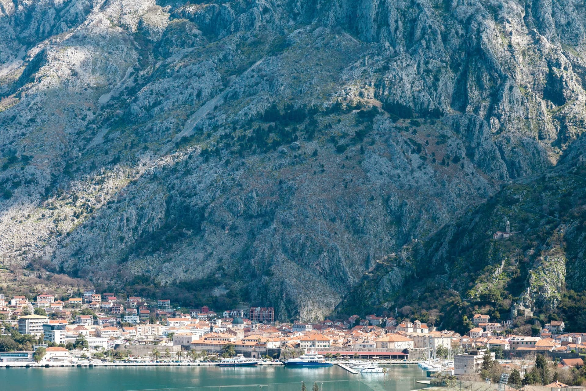 Wohnung in Kotor Nr. 2549 — Immobilienfoto 33