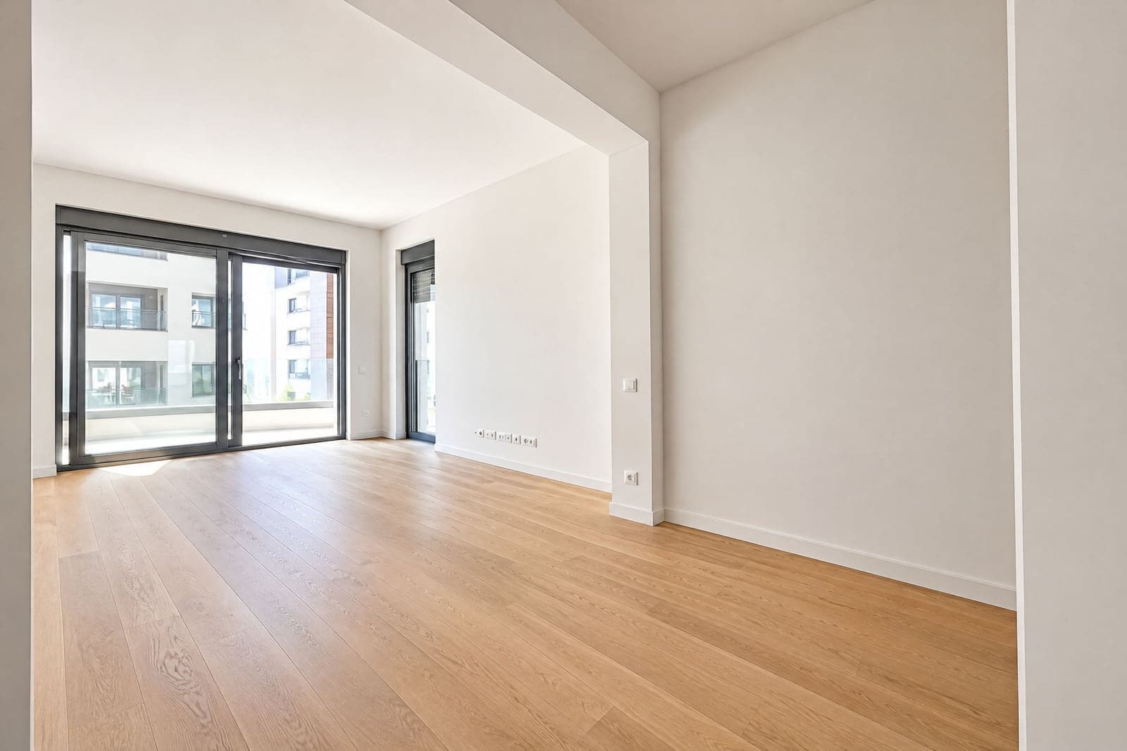 Apartment in Becici No. 2896 — property photo 3