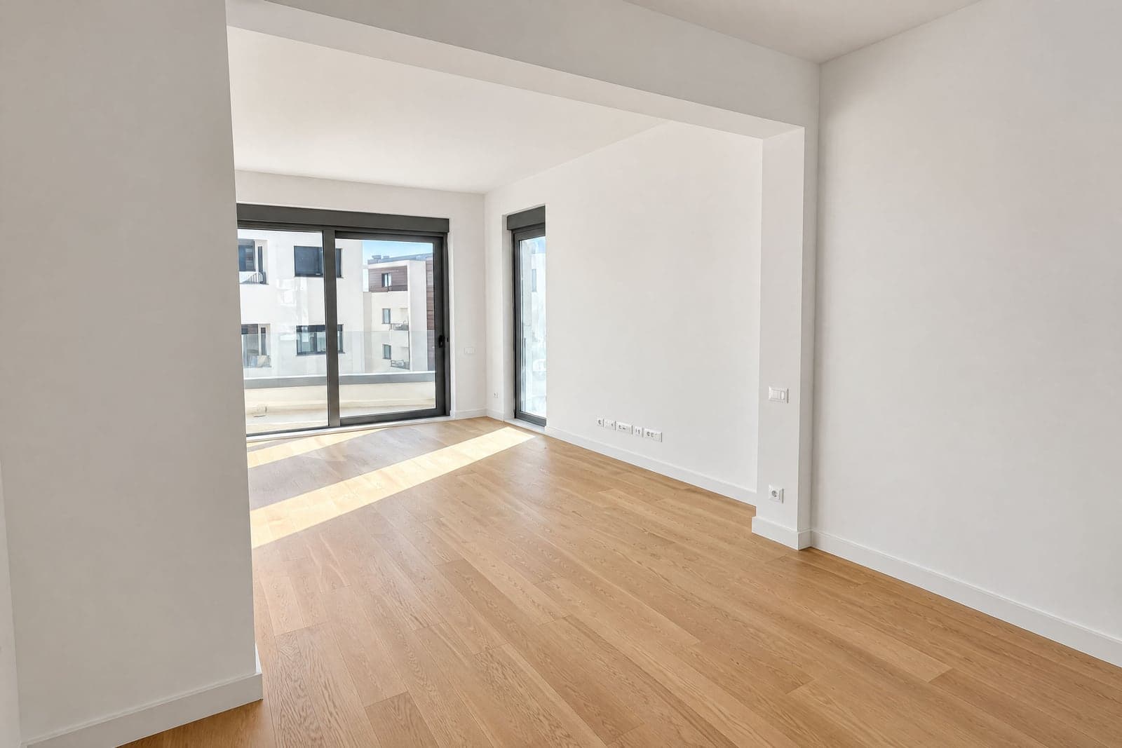 Apartment in Becici No. 2895 — property photo 3
