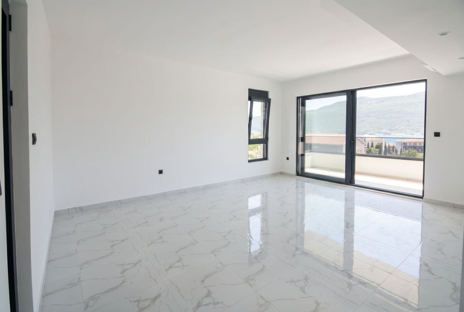 Apartment in Herceg Novi No. 2620 — property photo 3