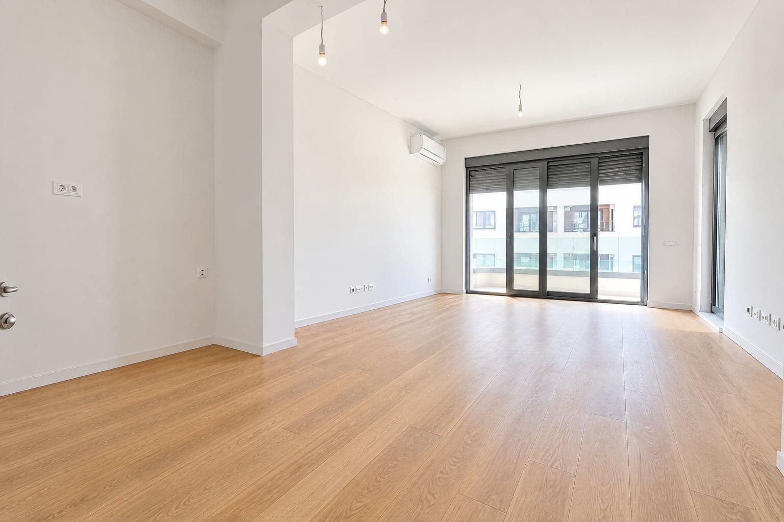 Apartment in Becici No. 2896 — property photo 2