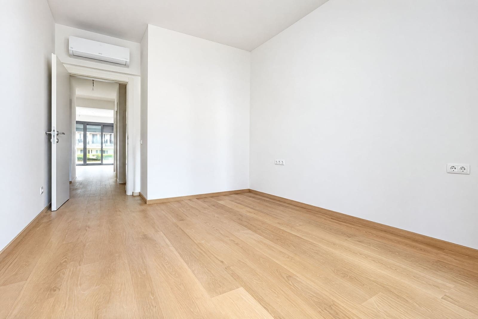 Apartment in Becici No. 2896 — property photo 12
