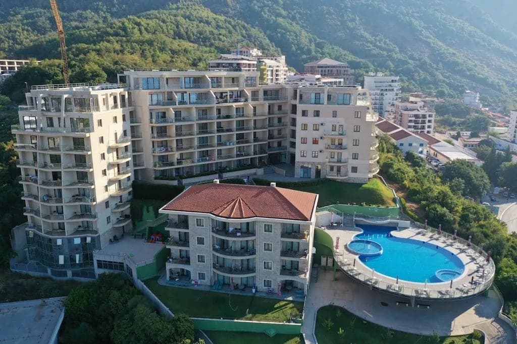 Apartment in Becici No. 2727 — property photo 14