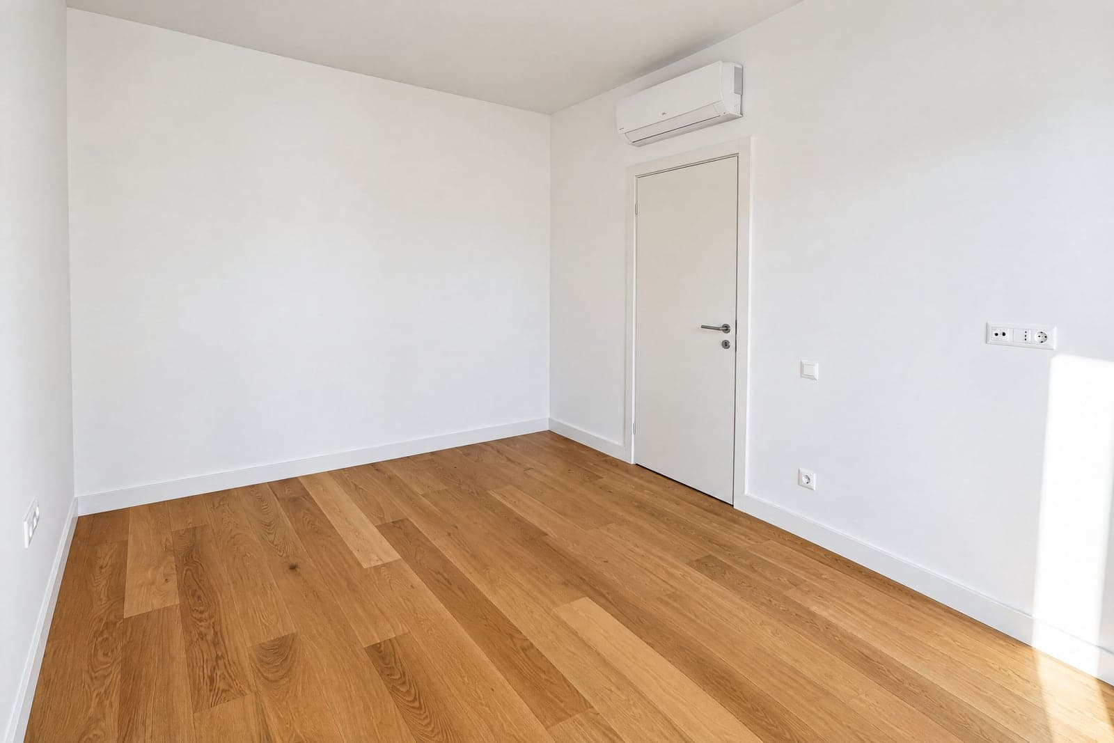 Apartment in Becici No. 2895 — property photo 7