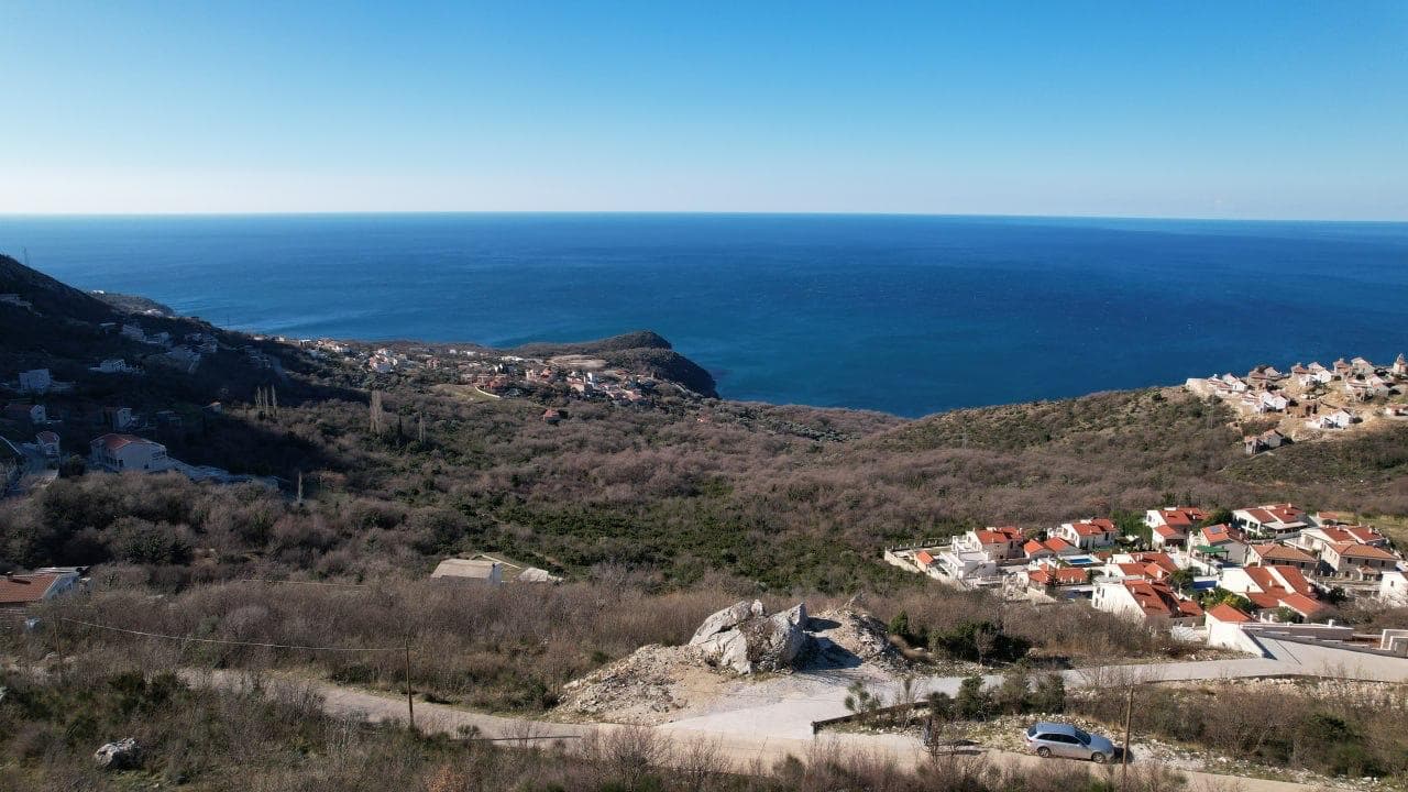 Grundstück in Blizikuće Nr. 2268 — Budva