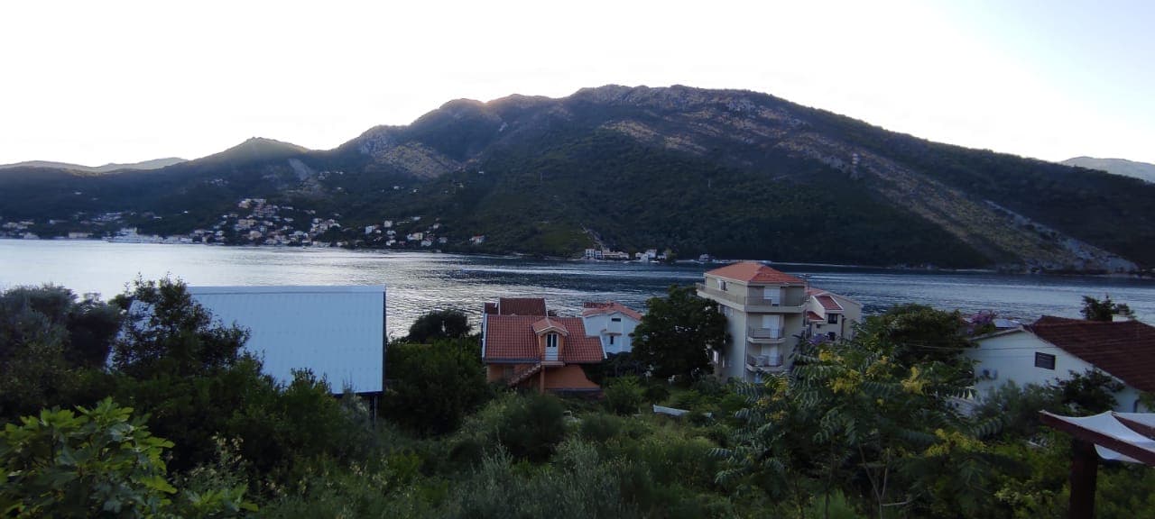Apartment in Lepetane No. 2142 — Tivat