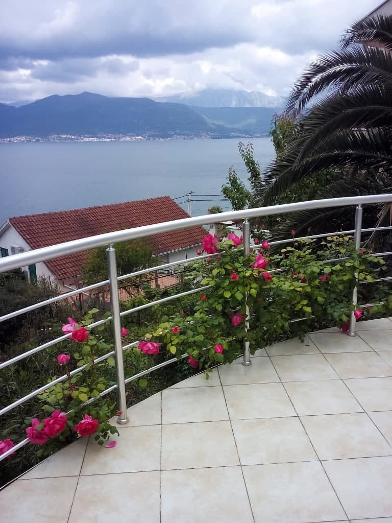 House in Krašići No. 2119 — Tivat