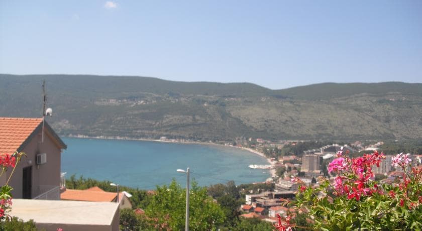 House in Herceg Novi No. 1280
