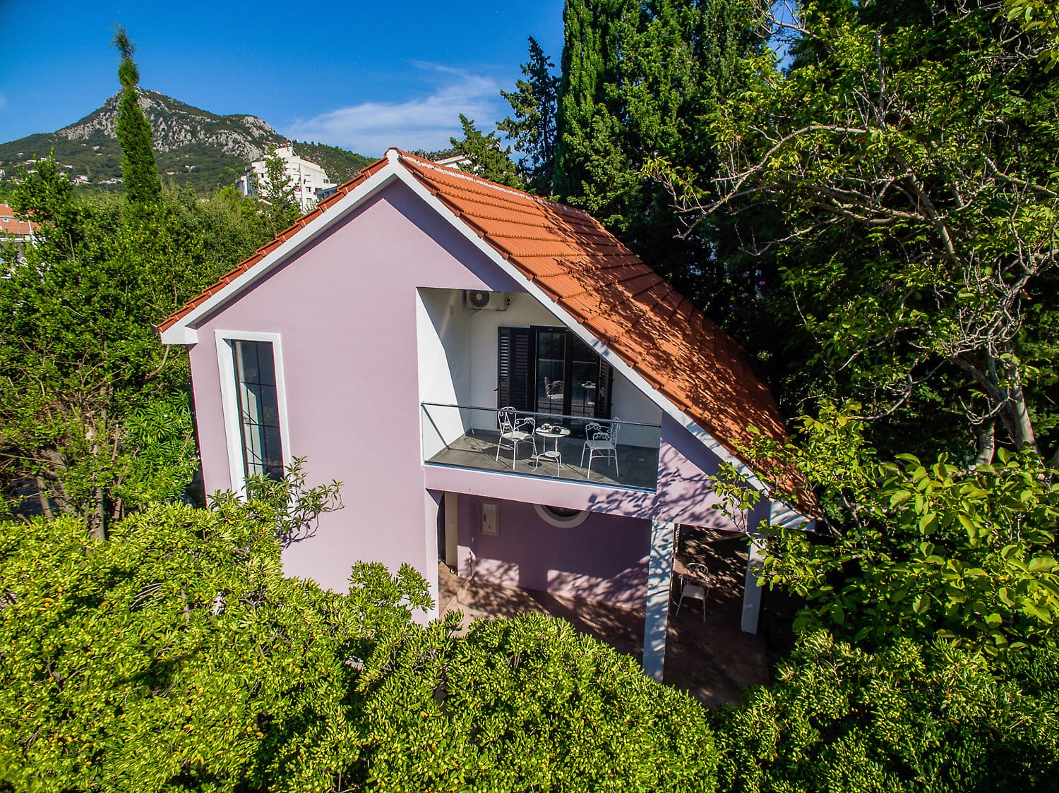 House in Sutomore No. 1167 — Bar
