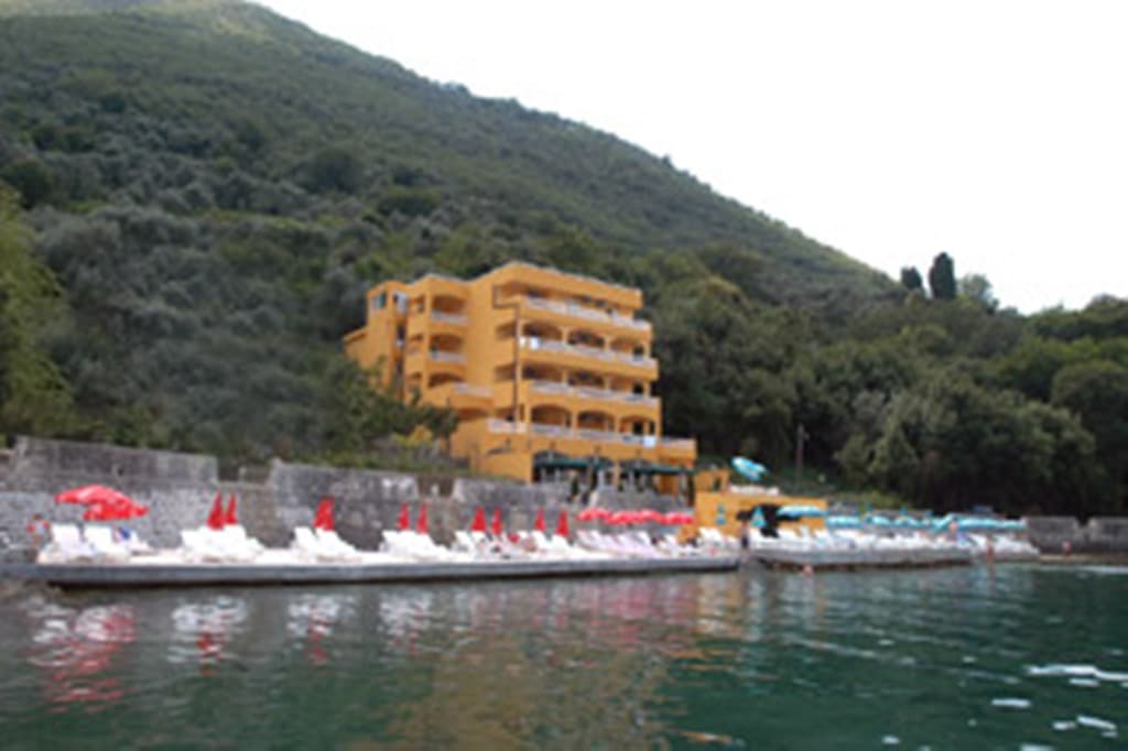 Hotel in Stoliv Nr. 1075 — Kotor