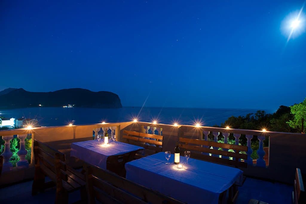 Hotel in Buljarica No. 1031 — Budva