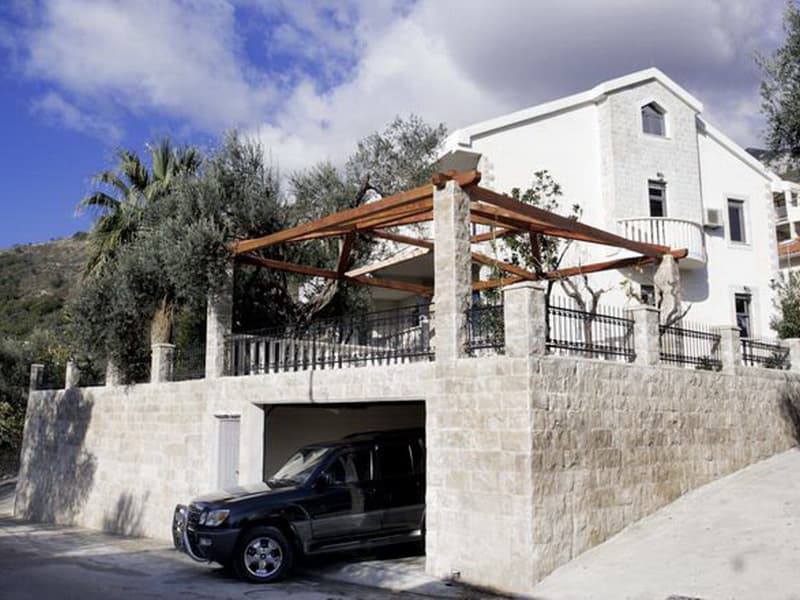 Villa in Petrovac No. 984 — Budva