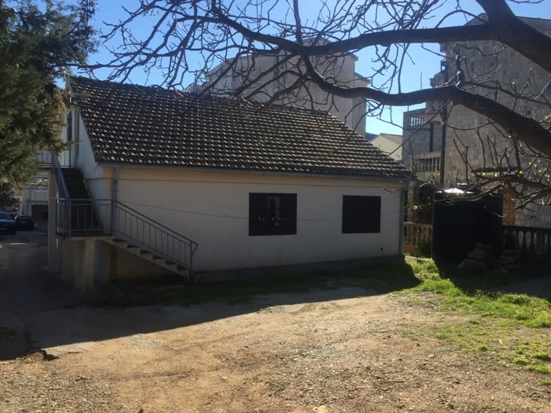 House in Maine No. 910 — Budva
