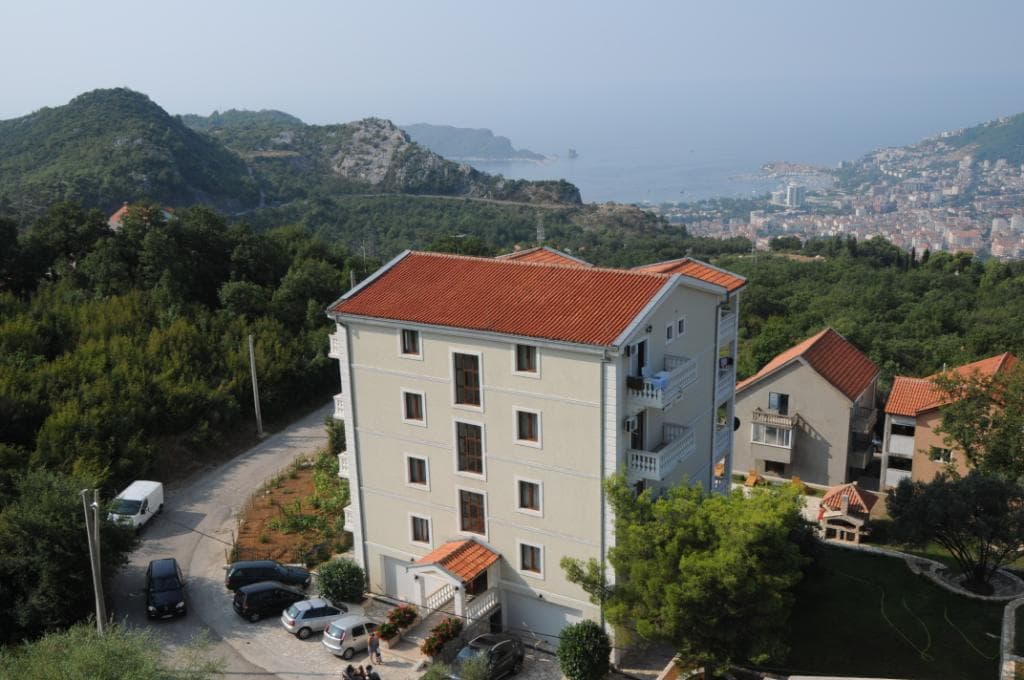 Villa in Markovići No. 806 — Budva
