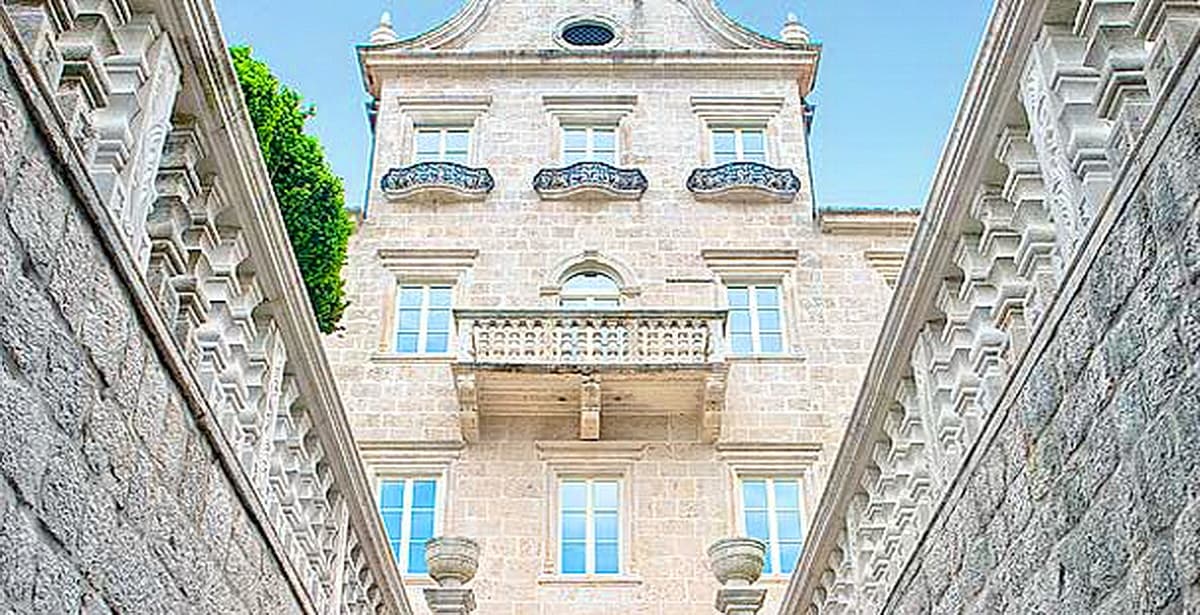 Villa in Dobrota No. 678 — Kotor