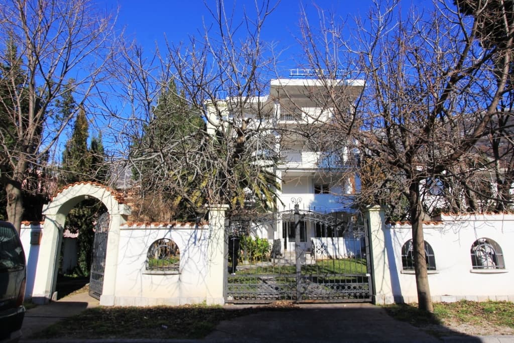 Mini-hotel in Sutomore No. 657 — Bar