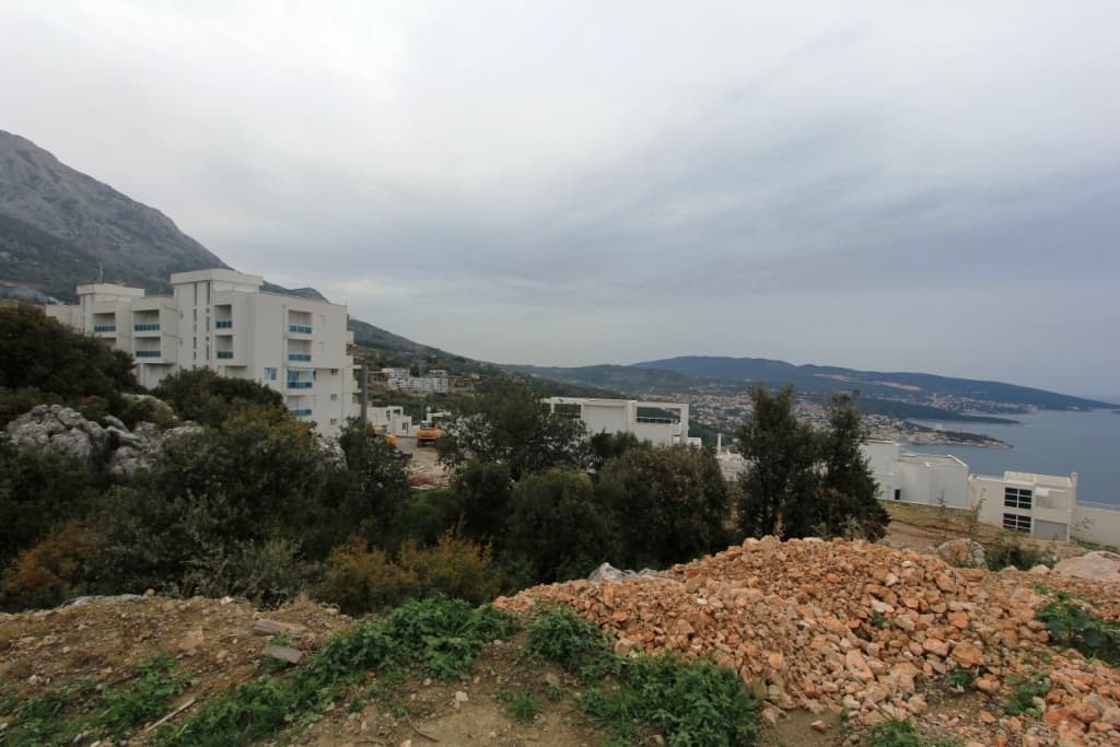 Plac u Dobrim Vodama br. 656 — Dobra Voda, Bar