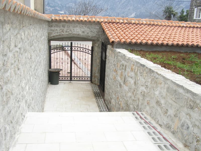 Villa in Stoliv No. 447 — Kotor