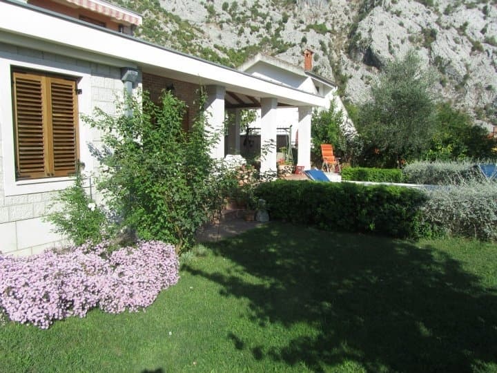 Villa in Orahovac No. 1396 — Kotor
