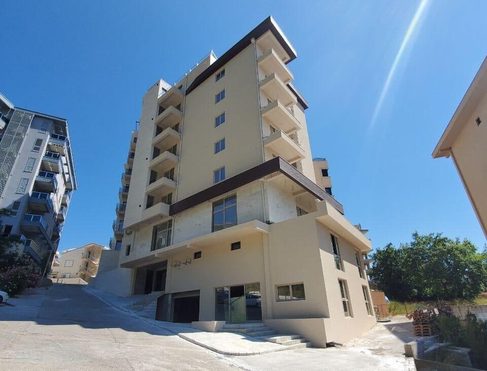 Wohnhaus in Bečići Nr. 1247 — Becici, Becici