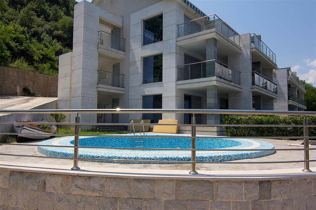 Apartment in Stoliv No. 460 — Kotor