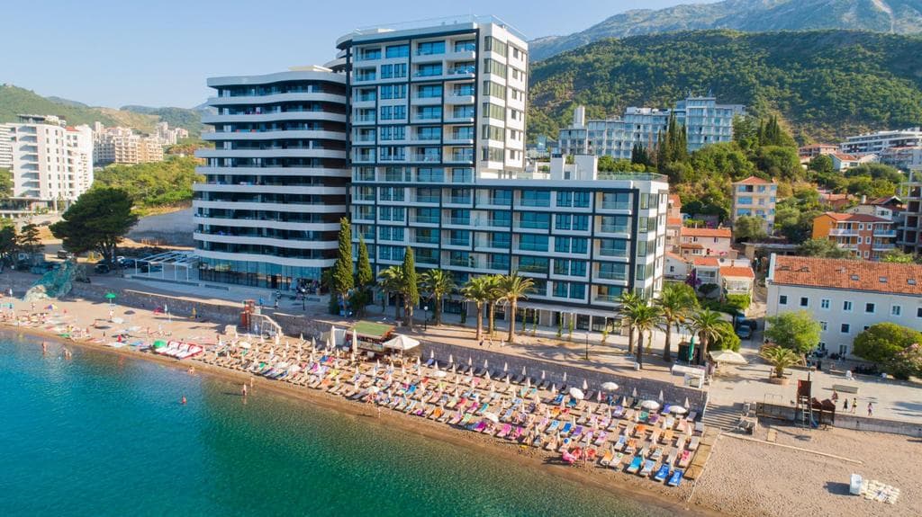 Residential complex in Rafailovichi first line №267 — Rafailovići, Budva