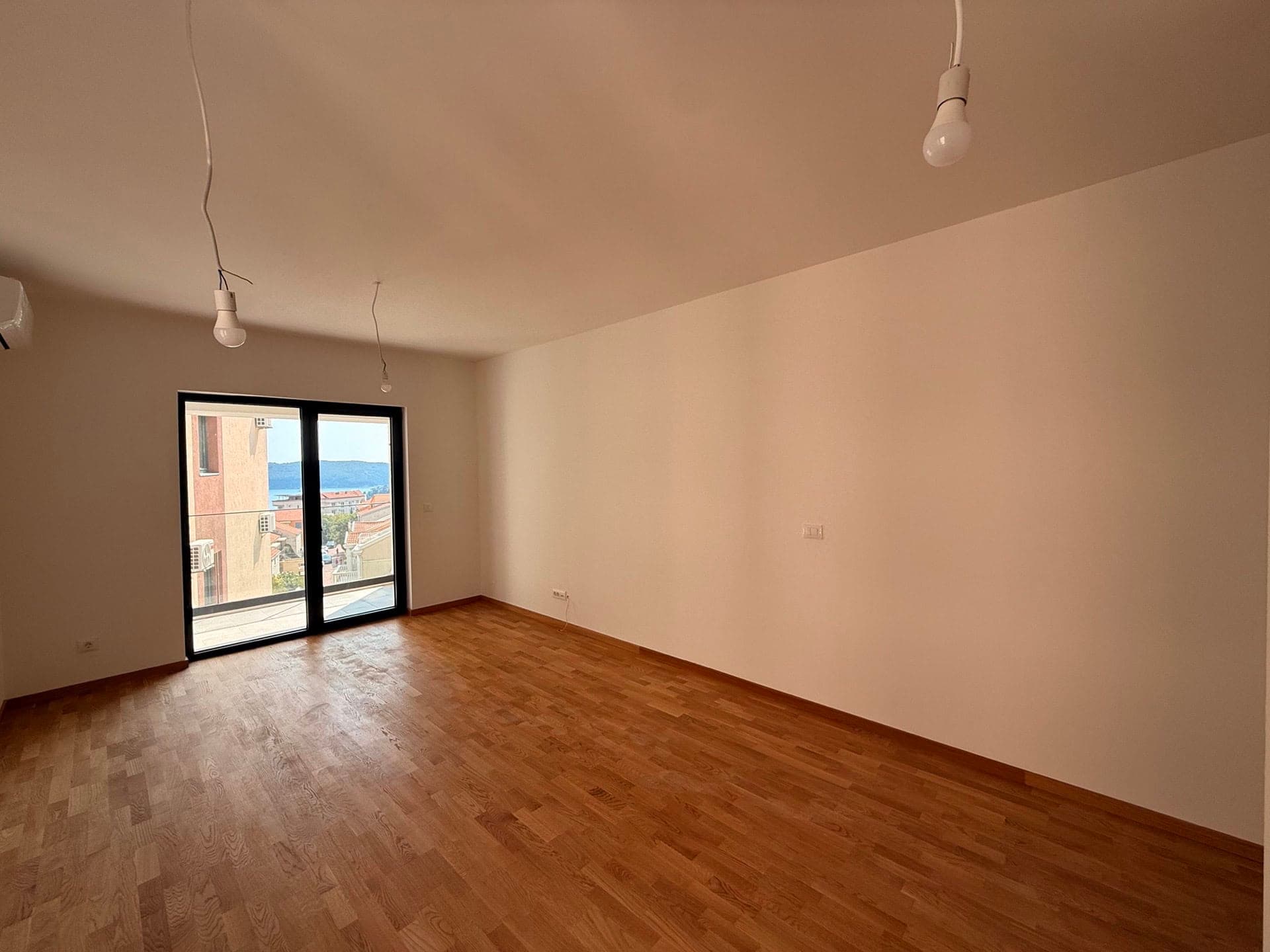 Wohnung in Bečići Nr. 2465 — Becici, Becici