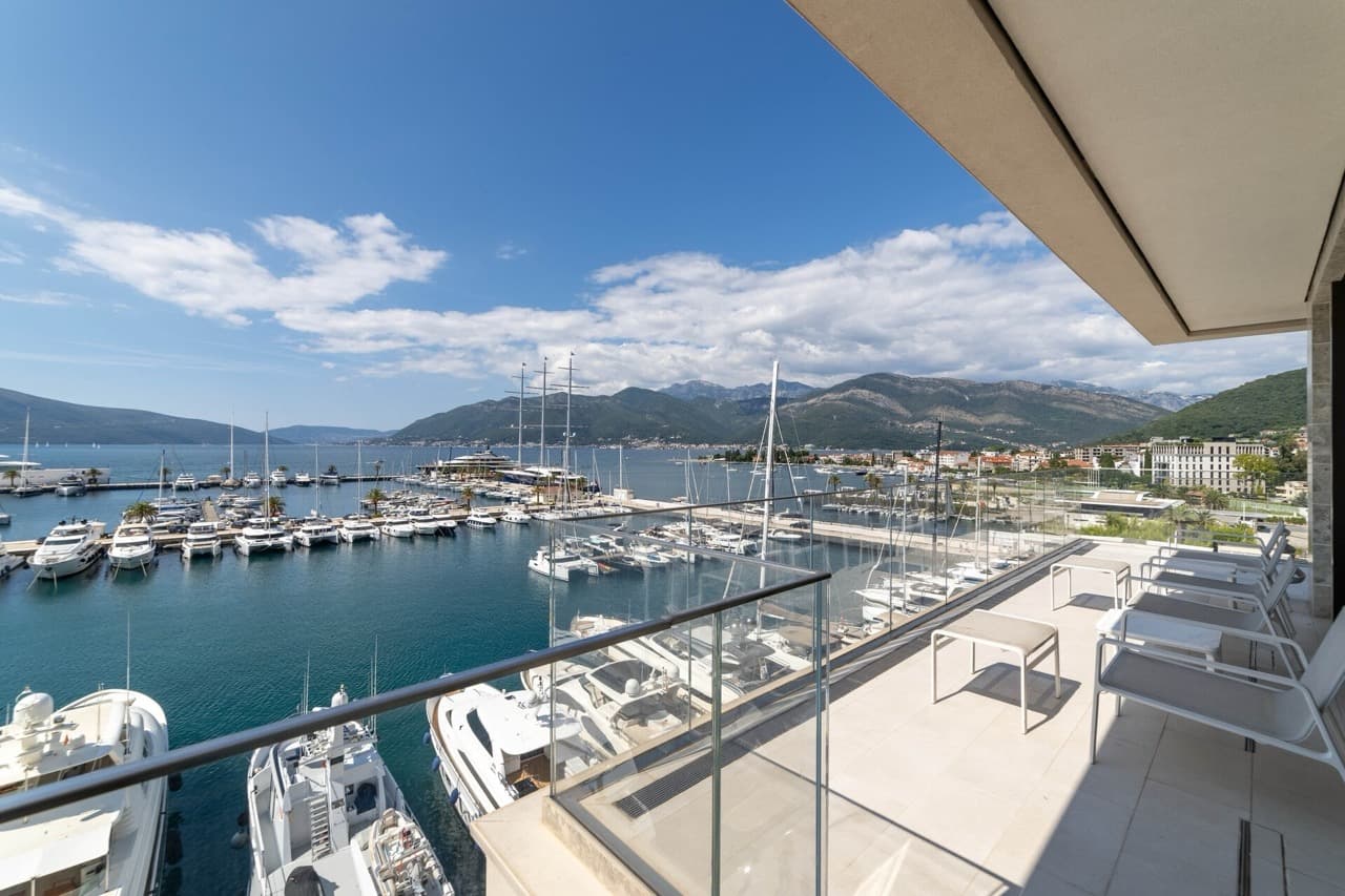 Wohnung in Tivat Nr. 3019
