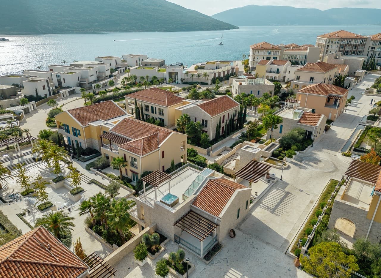 Villa in Portonovi No. 4007 — Herceg Novi